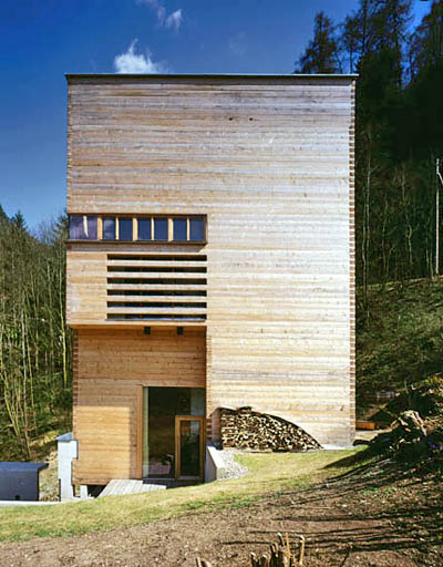 casa di legno moderna
